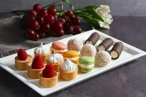 Pastelitos finos surtidos 20un