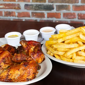 🚨 Promo Pollo + Papas Fritas 🚨