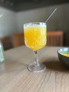 Jugos Naturales  (solo para servir)