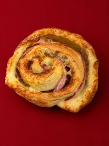 Roll de Jamón y Queso