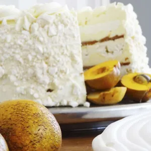 Helada merengue lúcuma