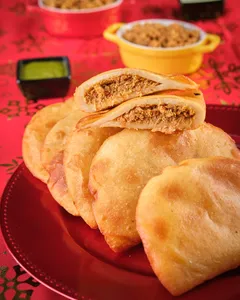 Empanada de cazon
