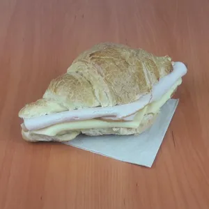 Croissant Jamón de Pavo y Queso