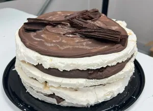 Torta Merengue Chocolate