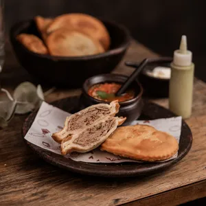 Pastelito de carne mechada