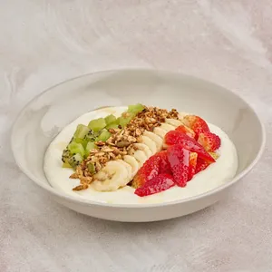 Bowl de Yogurt griego y fruta