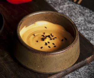 Sriracha mayo salado