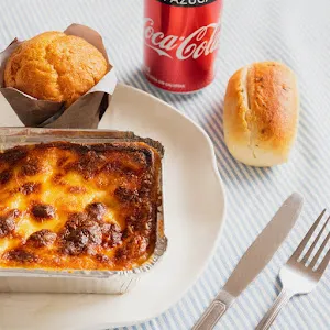 Combo lasagna, bebida & brownie