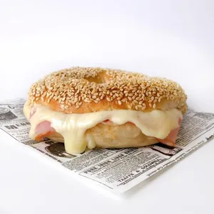 Bagel jamón y queso