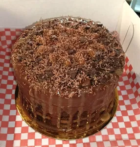 Torta de brandy, café y cacao 8-10 porciones