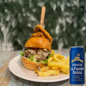 Burger Larraín Doble+ Cerveza Lata