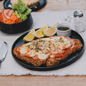 Milanesa Napolitana