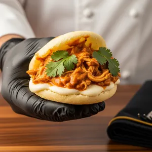 Arepa Rellena de Butter Chicken