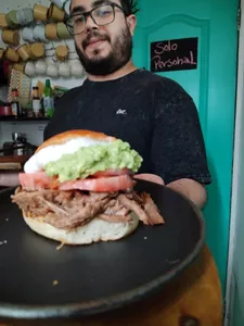 Sanguche desmechada italiana