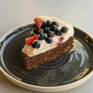 Torta Marquise frutos rojos y chocolate blanco