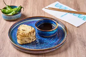 Yaki Onigiri - Triángulo de Arroz Asado con Salsa Teriyaki