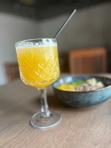 Jugos Naturales  (solo para servir)