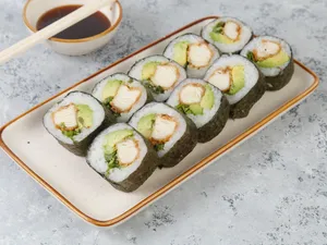 Tori futomaki roll