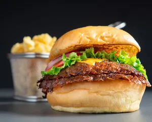 Classic burger doble + Fries