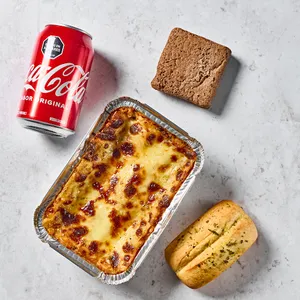 Combo lasagna, bebida & brownie
