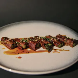 Espárragos con Rib Eye