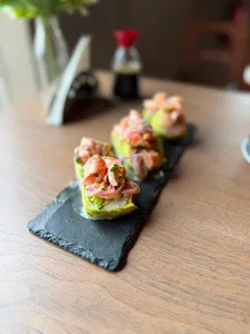 V1 Acevichado roll