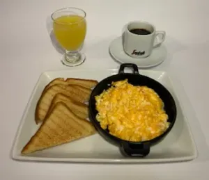 Combo Desayuno Paila de Huevo.