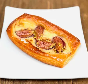 KUKIN DROP - Hojaldre Queso Higos y Pistachos