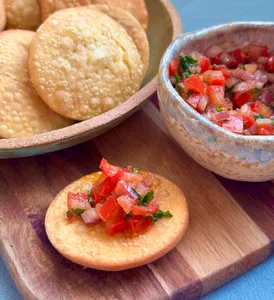 Caja 12 mini sopaipillas con pebre