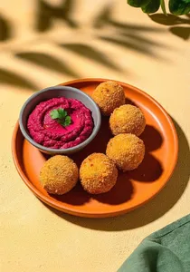 Albóndigas de Berenjena & Hummus