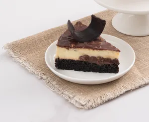 Porción Mousse de Maracuyá con Avellanas