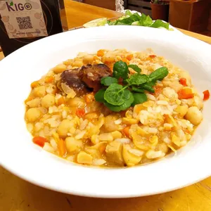 Guiso clasico de garbanzos