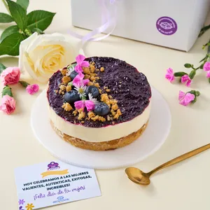 Blueberry cheesecake (4-5 porc.)