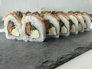 MAKI PARRILLERO