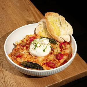 Napolitana con Burrata