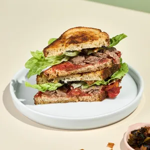 Roast Beef Crisp Sandwich
