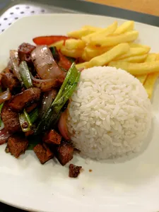 Seitan saltado