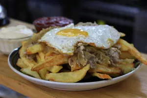 Chorrillana Individual Lomo