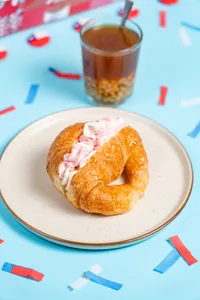 🥐🥤 Medialuna Terremoto
