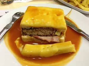 Francesinha Sencilla (Sándwich Portuguesa)