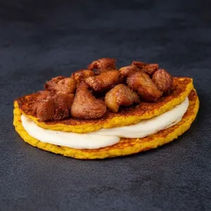 Cachapa Cochino Frito (Cerdo frito)