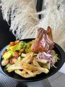 Arroz con pollo peruano