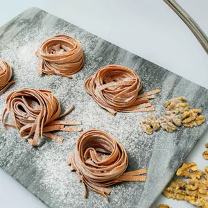 Fetuccini al Huevo y Tomate (3-4 P)