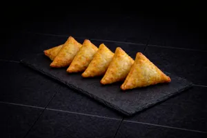 Empanada De Ají De Gallina (5 unidades)