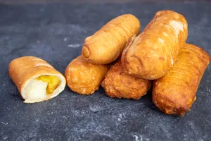 Tequeños plátano queso