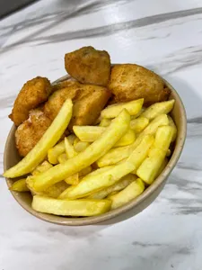 103 Gohan Pollo con Papas