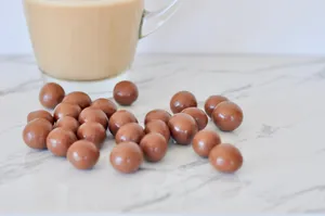 Grageas de Avellanas y Chocolate de Leche. 100 gr