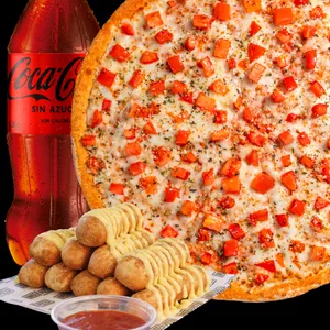 Combo clásico de una pizza clásica con unos palitos de ajo o canela además de una bebida de 1.5L