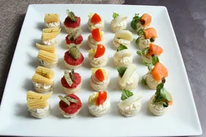 Surtidos de canapé doble molde 25un