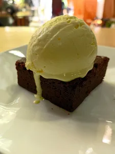 Brownie helado